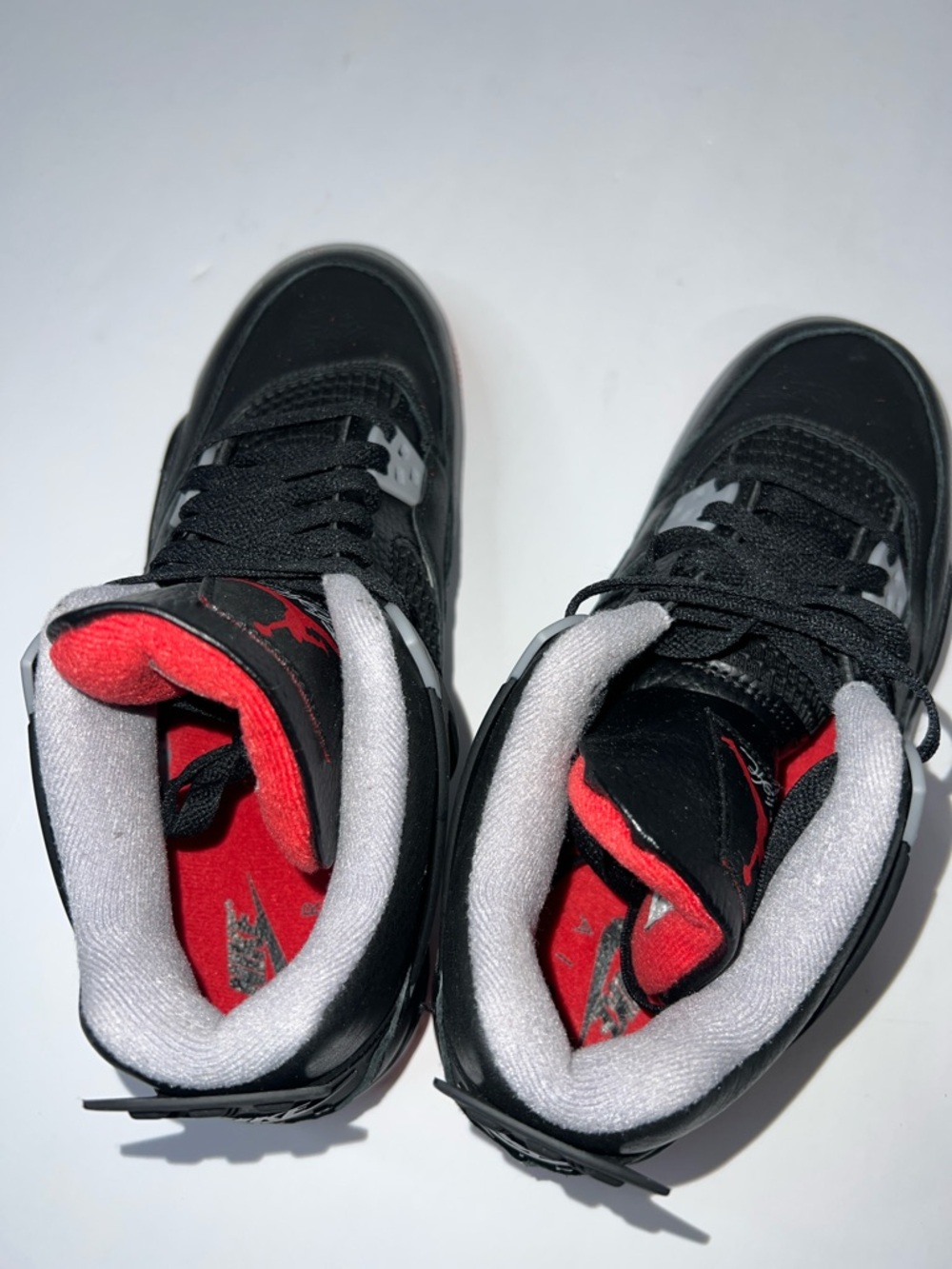 Nike Air Jordan 4 Retro ‘Bred size 7Y - Picture 3 of 11